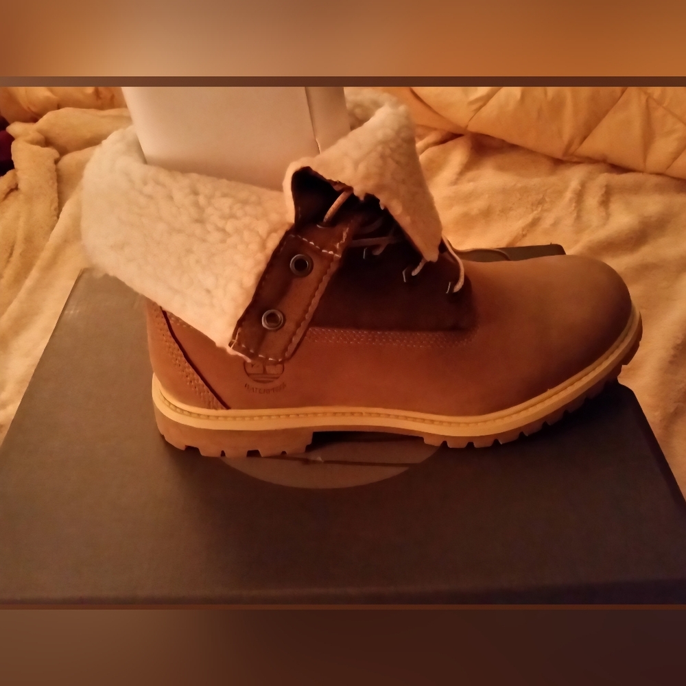 Timberland - Picture 2 of 2